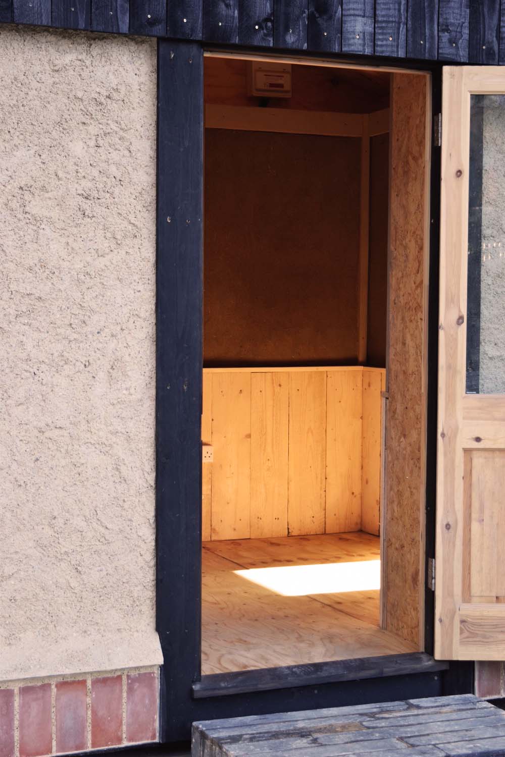 North Acton Village Hut - Additional image 4
